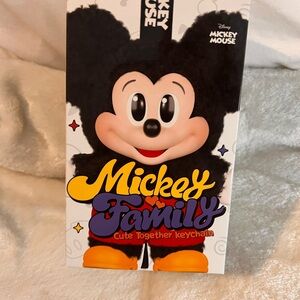 POPMART Mickey Mouse Family Keychain - Black and Yellow (Goofy)
